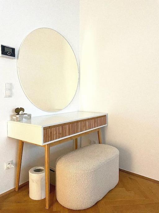 Apartamento 1010 *
