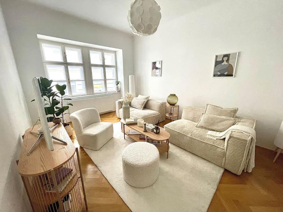 Apartamento 1010 *
